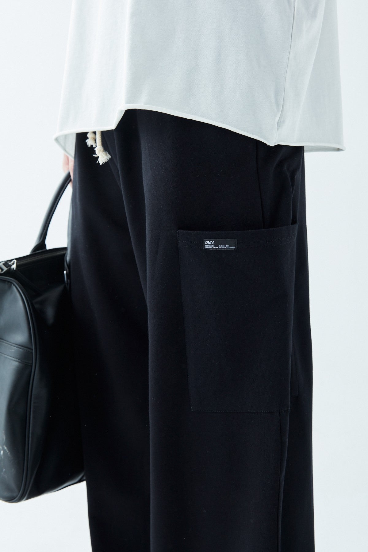 Paça Detaylı Yan Cepli Oversize Eşofman Altı