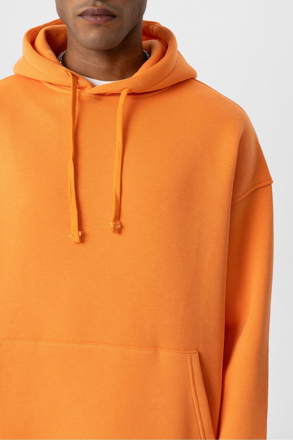 Basic Oversize Kapüşonlu Cep Detaylı Sweatshirt