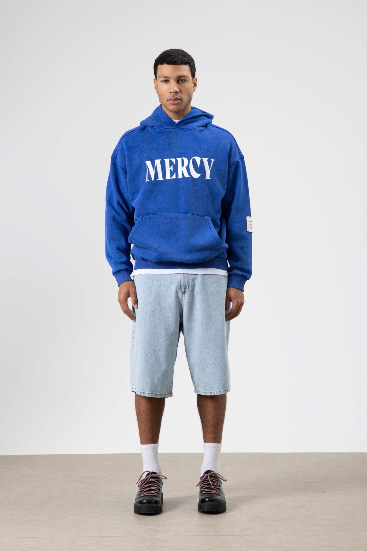 Kart Detaylı Yıkamalı Oversize Sweatshirt