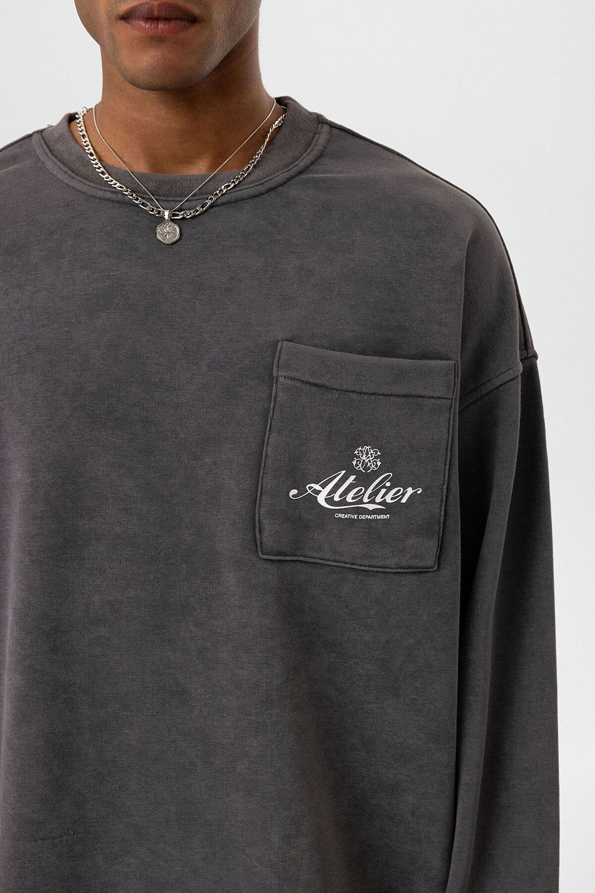 Yıkamalı Oversize Cep Detaylı Sweatshirt