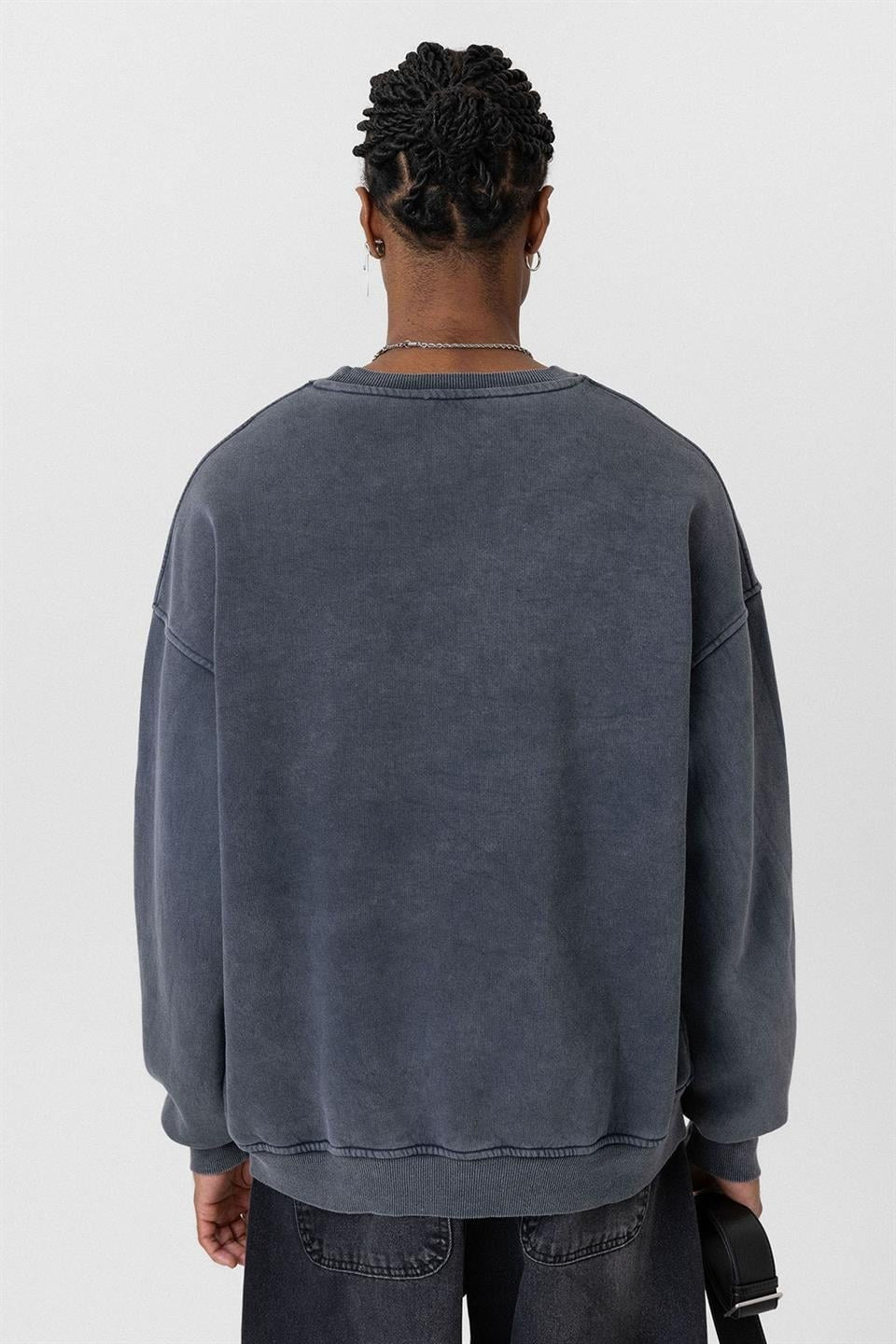 Yıkamalı Cep Detaylı Oversize Sweatshirt