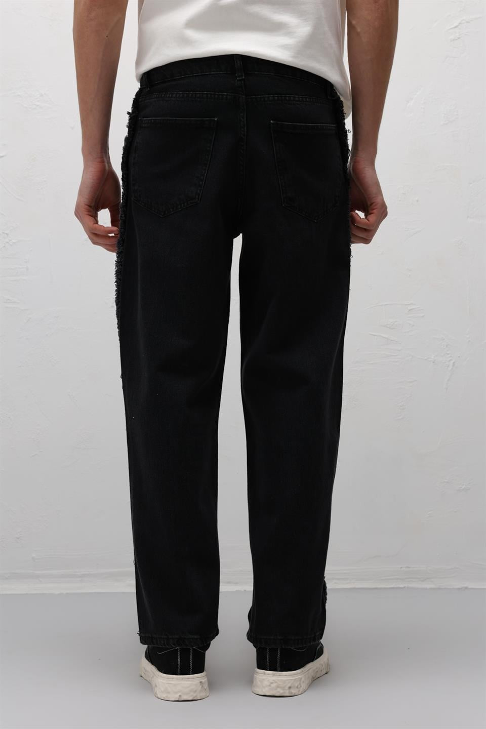 Yan Dikiş Detaylı Baggy Jean