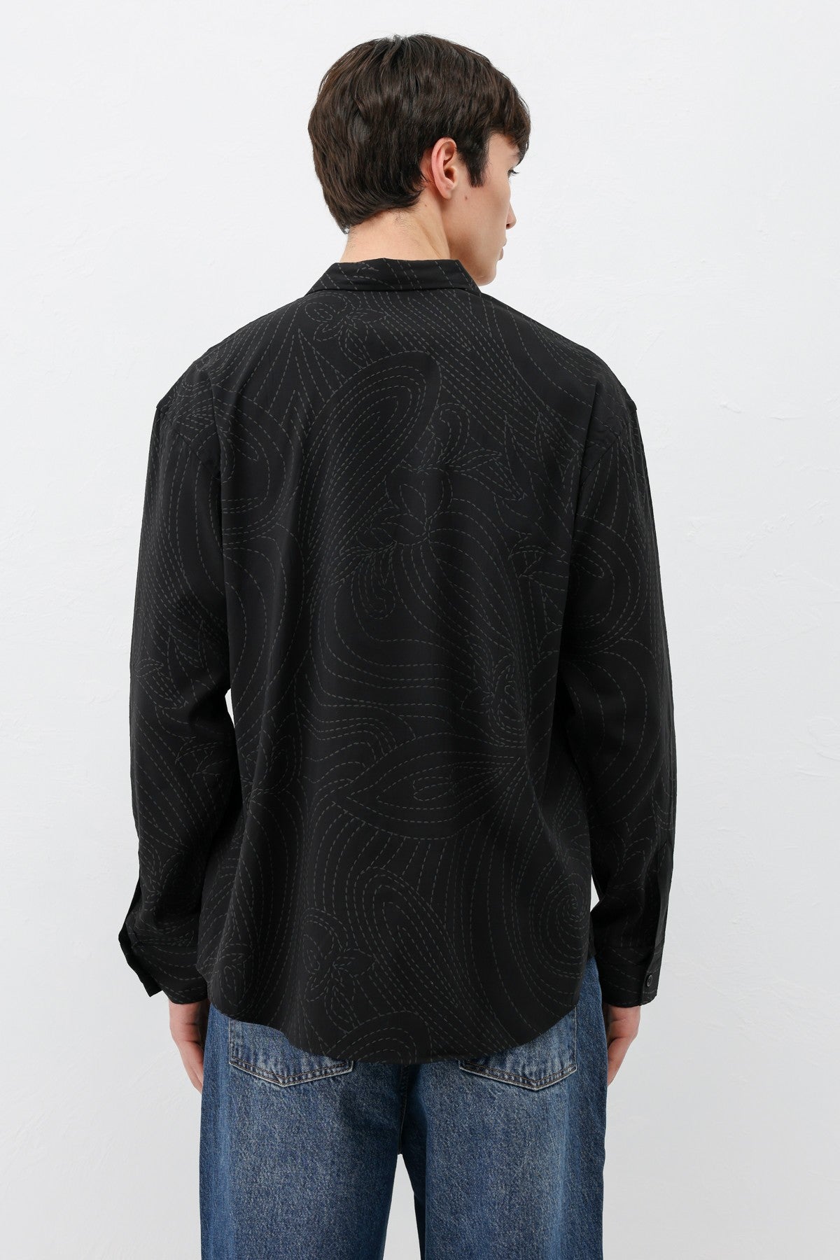 Oversize Dikiş Detaylı Gömlek
