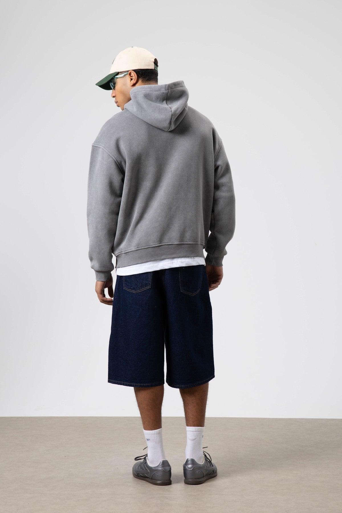 Oversize Yıkamalı Baskılı Kapüşonlu Sweatshirt