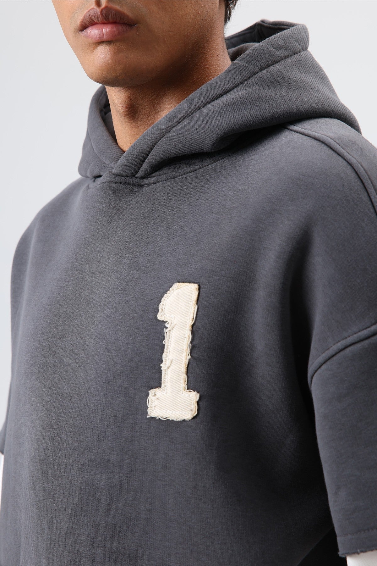 Oversize Kol Detaylı Kapüşonlu Sweatshirt