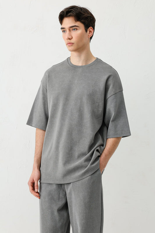 Kısa Kollu Yıkamalı Oversize Tişört