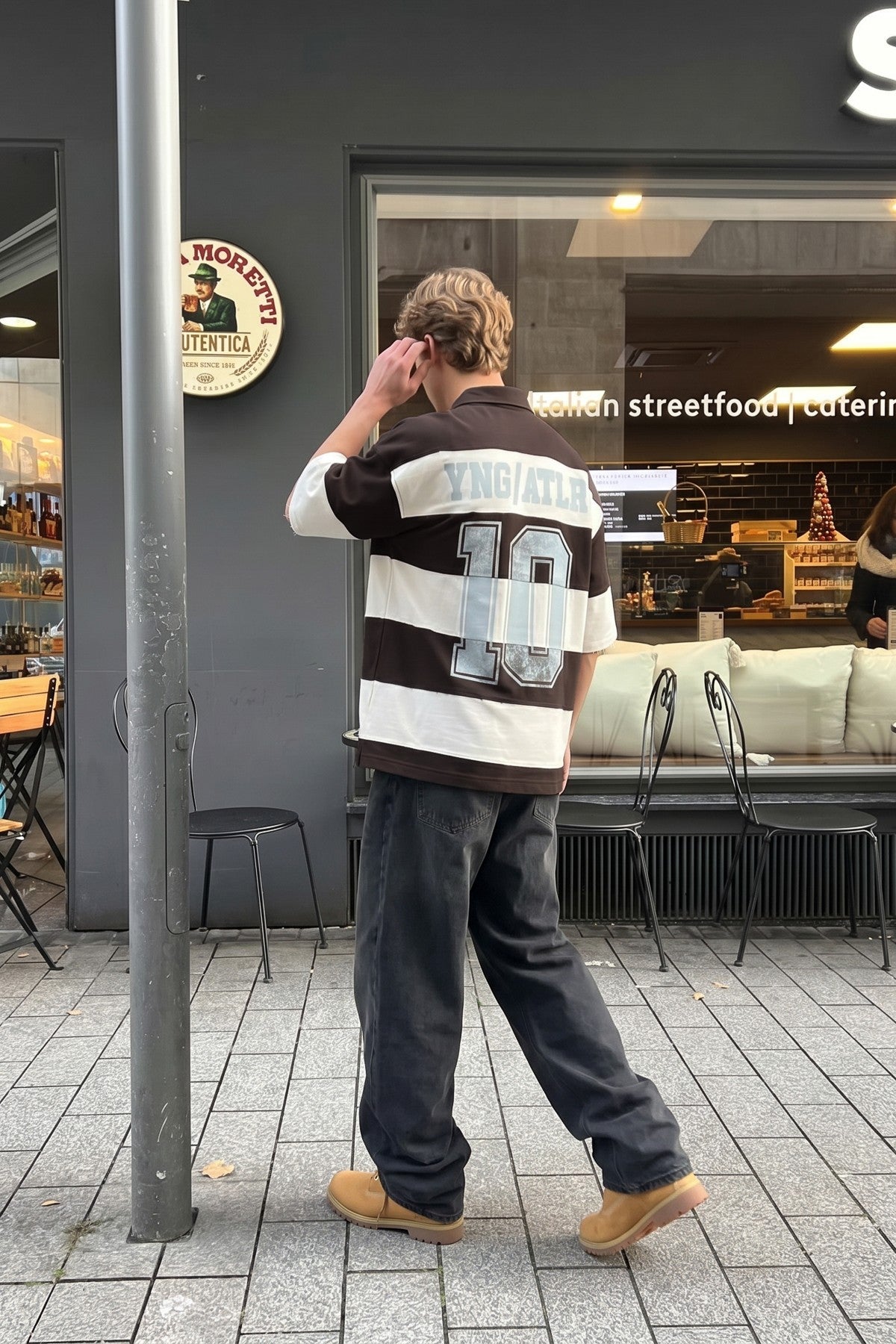 Oversize Rugby Yaka Çizgili Tişört