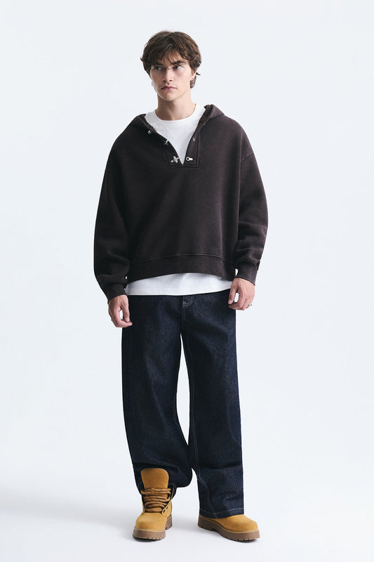 Boxy Fit Metal Klips Kapama Sweatshirt