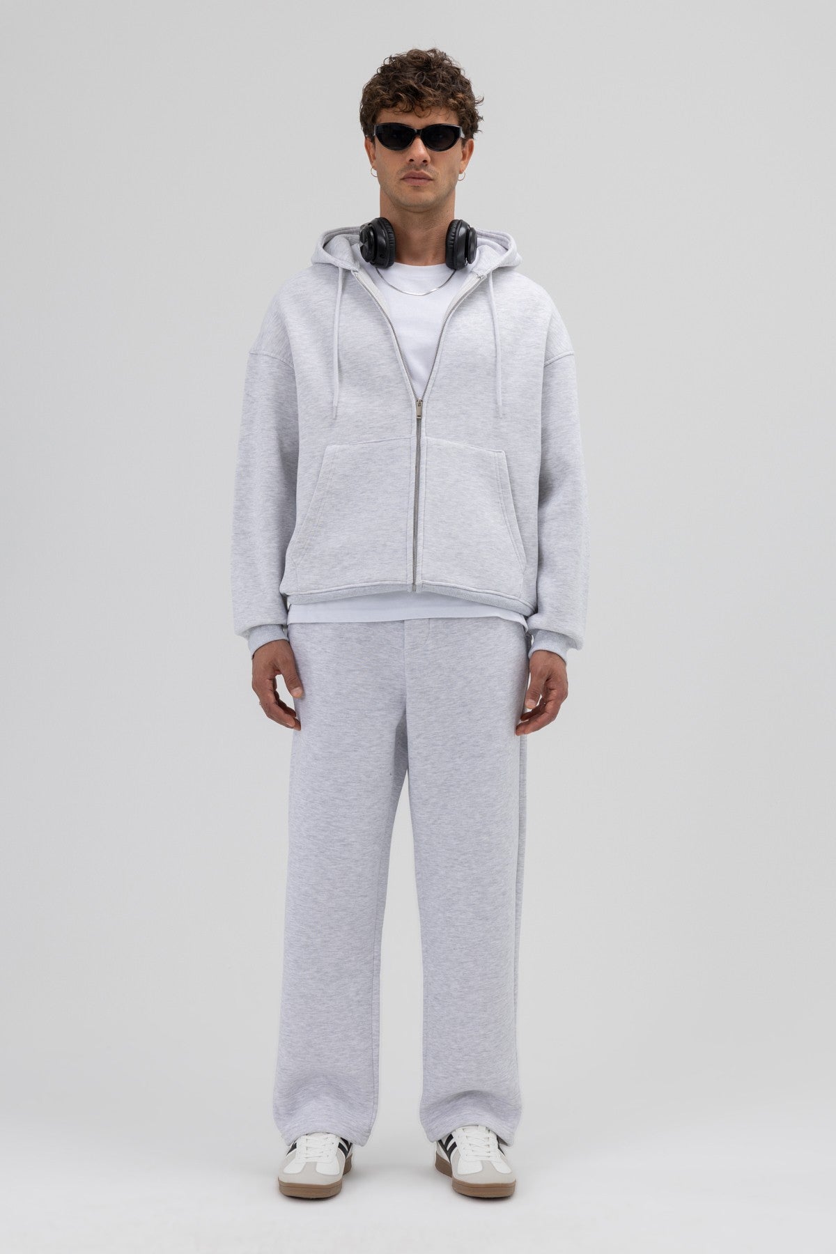 Basic Fermuarlı Oversize Kapüşonlu Sweatshirt