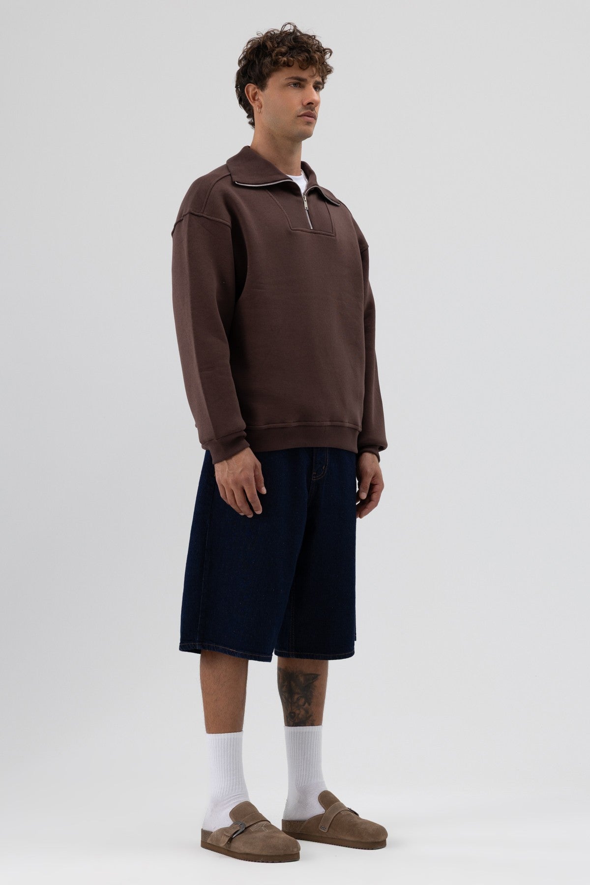 Basic Fermuarlı Dik Yaka Sweatshirt