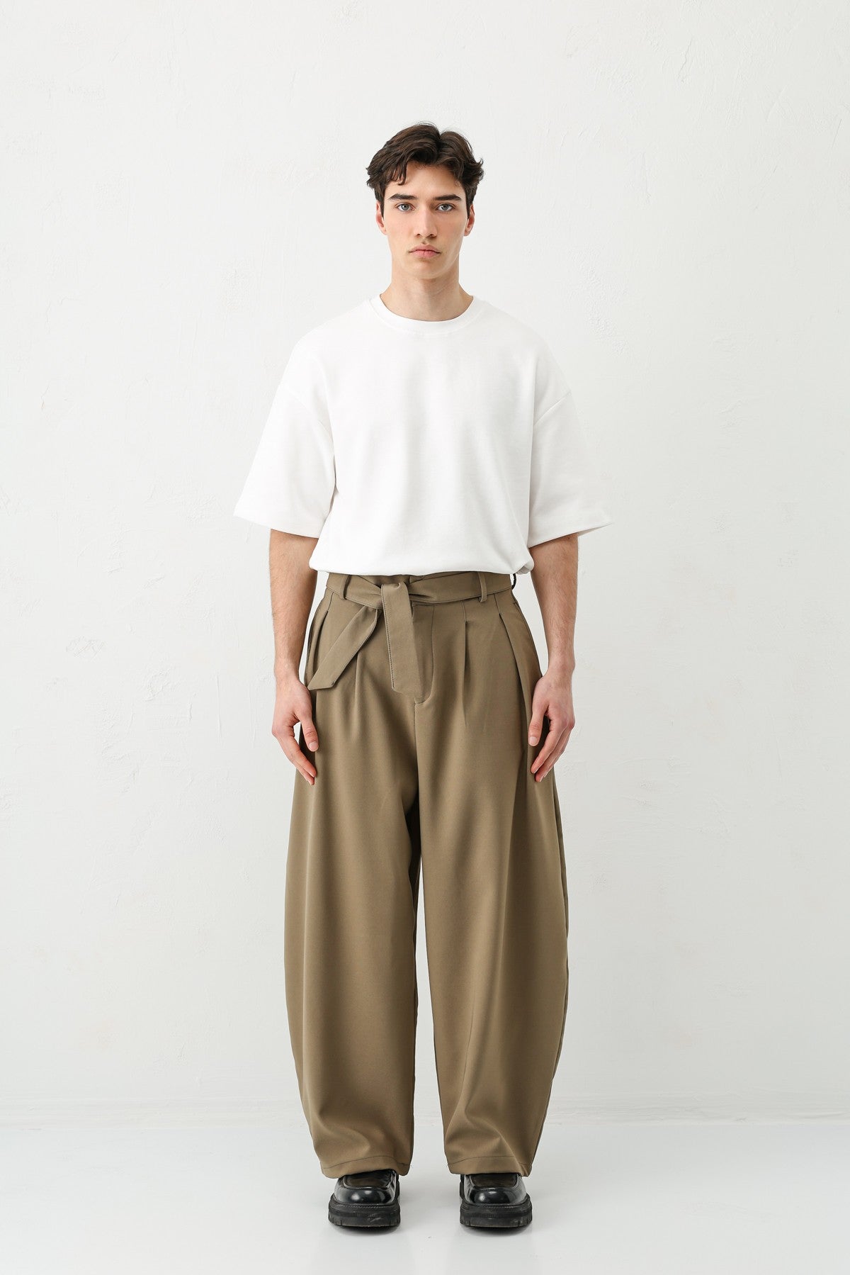 Barrel Fit Tailored Fit Kemerli Pantolon