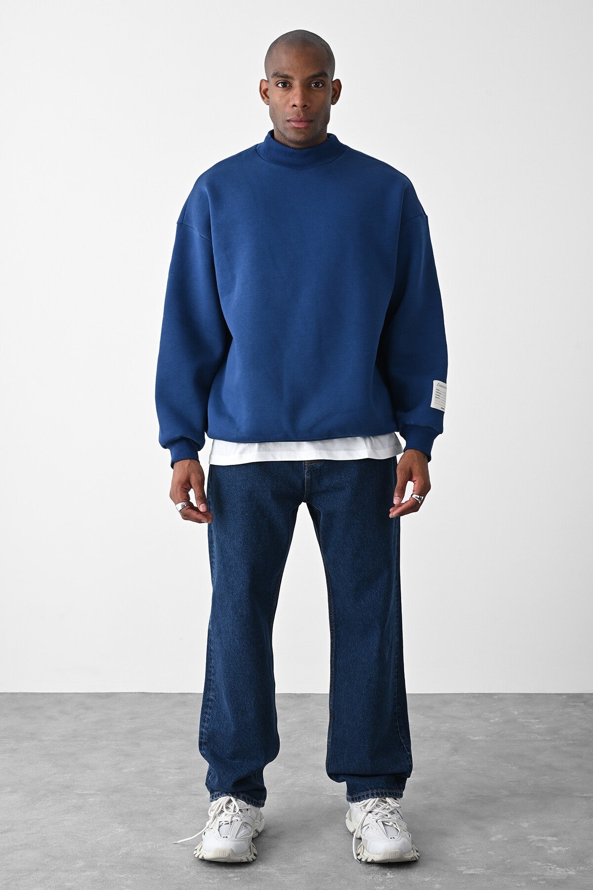 Vizon Kart Detaylı Oversize Sweatshirt
