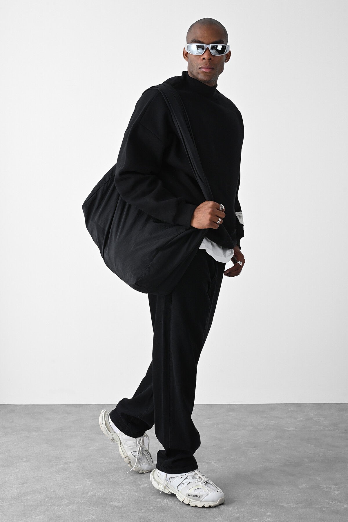 Kart Detaylı Oversize Sweatshirt