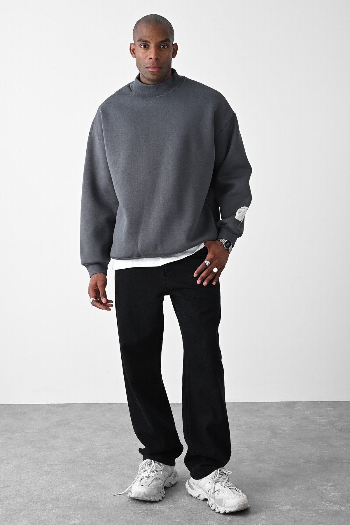 Vizon Kart Detaylı Oversize Sweatshirt