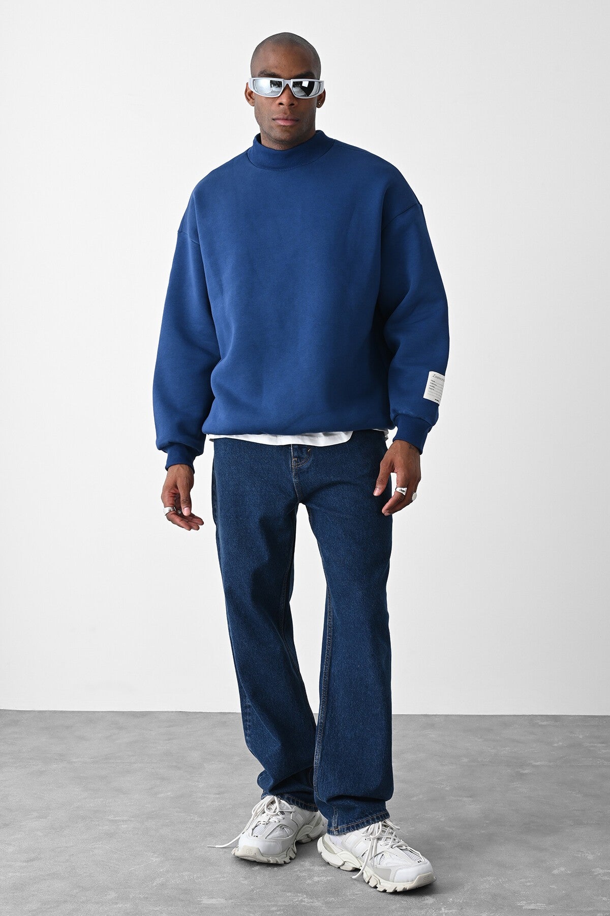 Vizon Kart Detaylı Oversize Sweatshirt