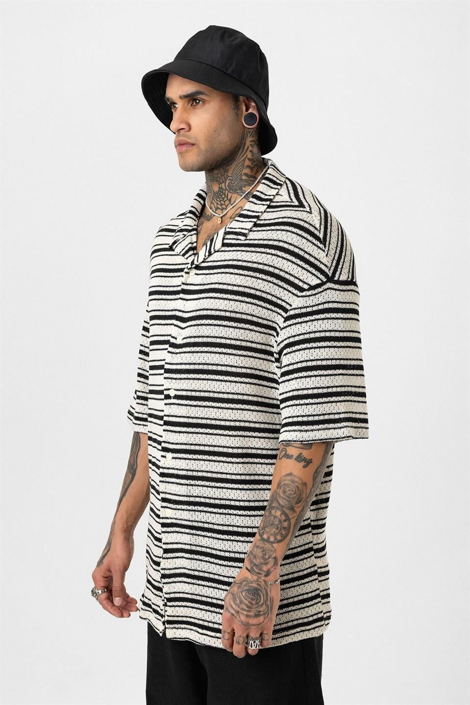 Oversize Çizgili Triko Tişört