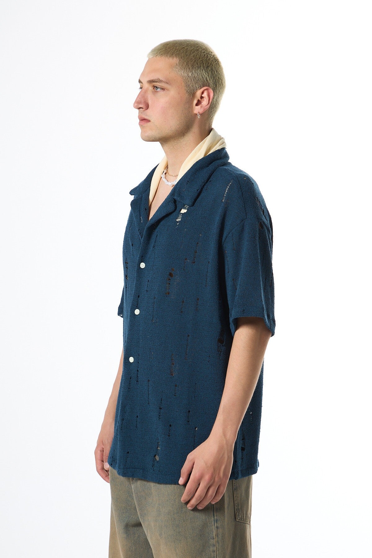 Oversize Deliklı Triko Gömlek