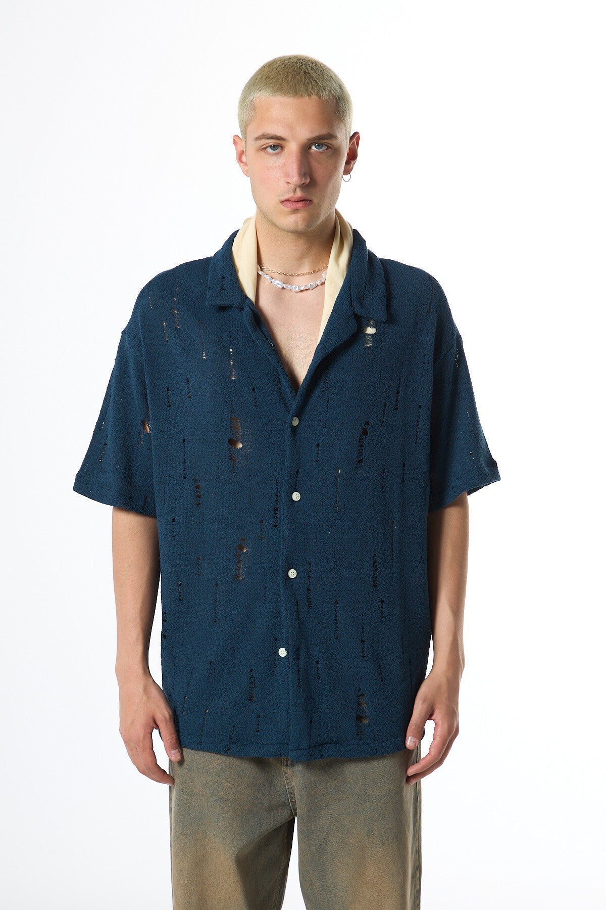 Oversize Deliklı Triko Gömlek