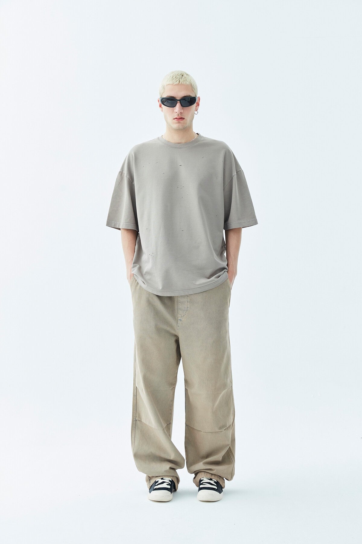 Yırtık Detaylı Oversize Tişört