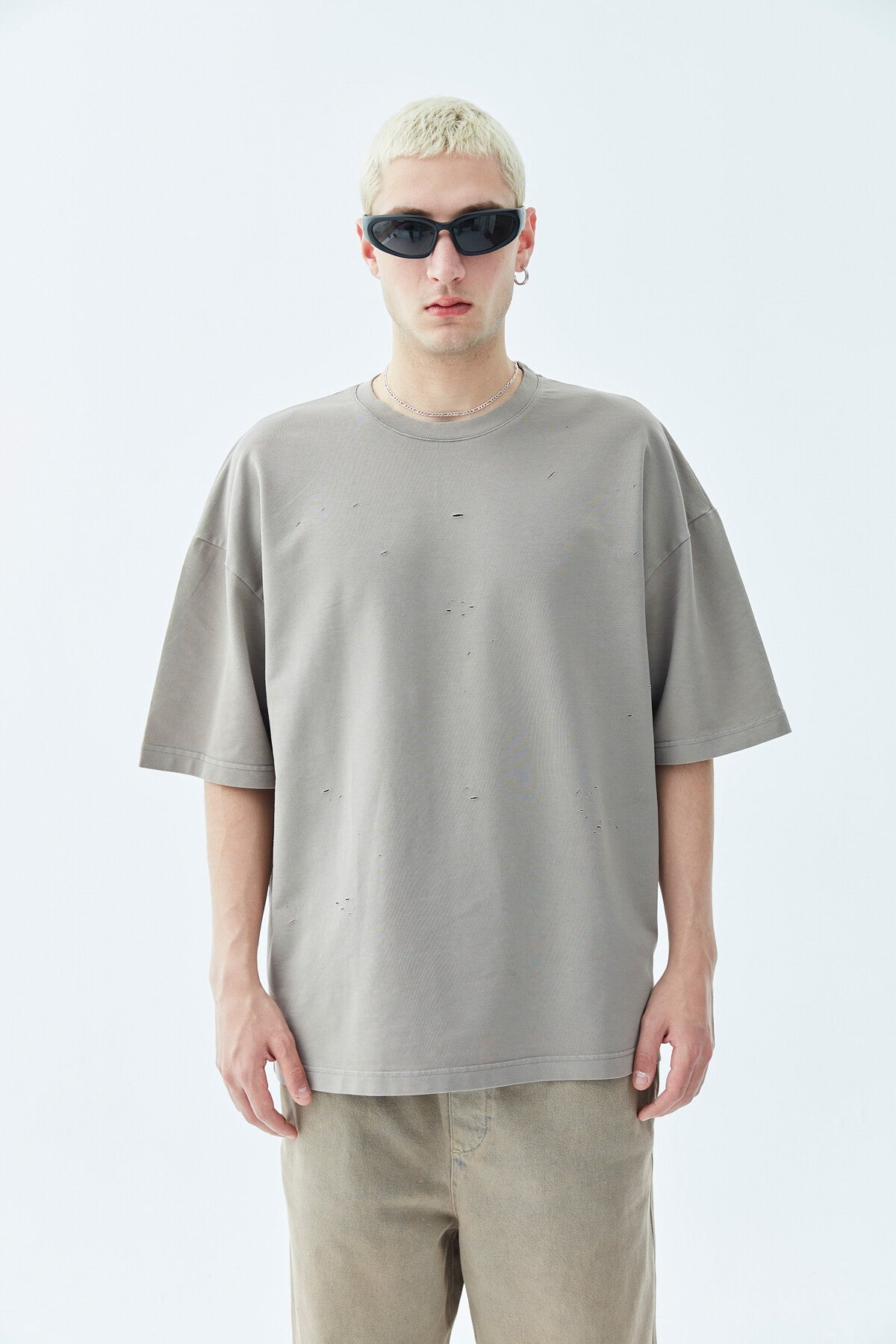 Yırtık Detaylı Oversize Tişört