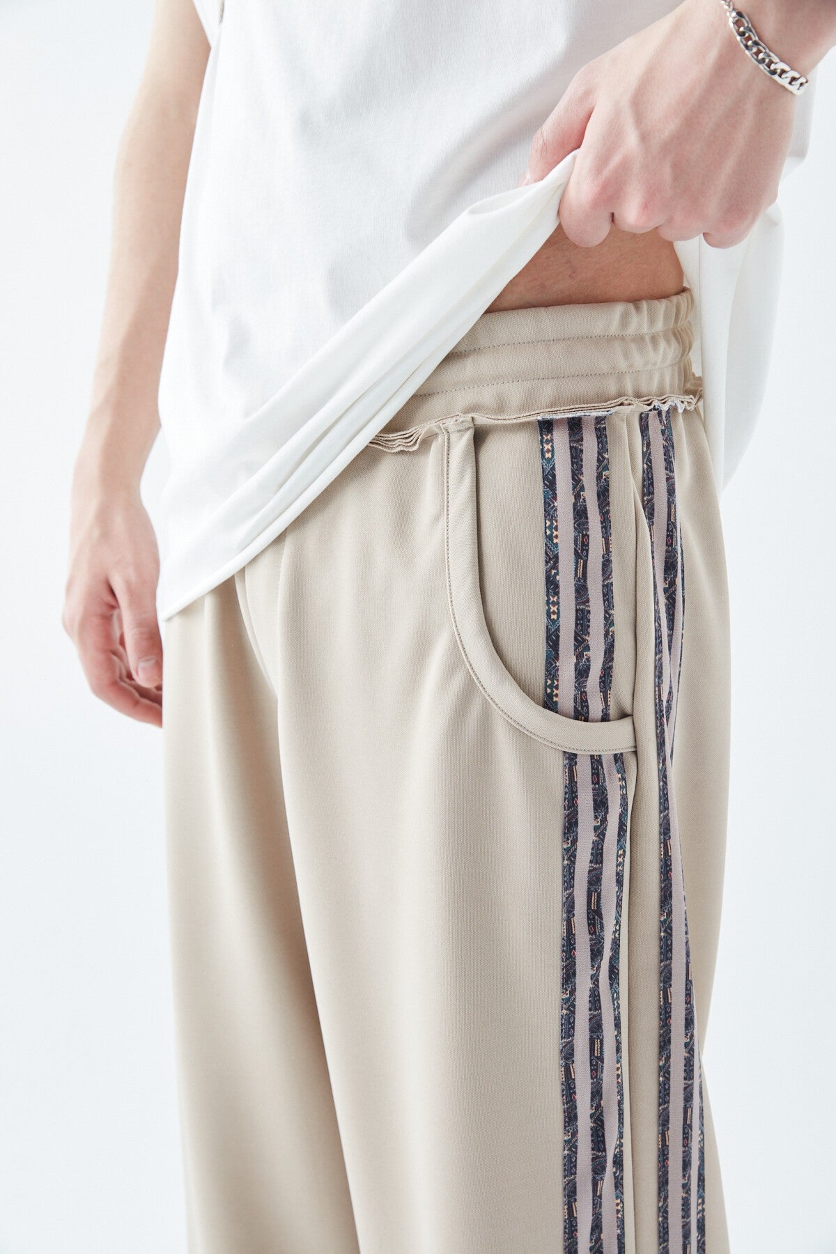 Şerit Detaylı Baggy Eşofman Altı
