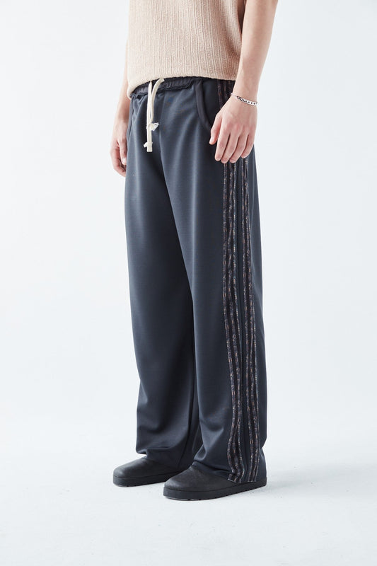 Şerit Detaylı Baggy Eşofman Altı