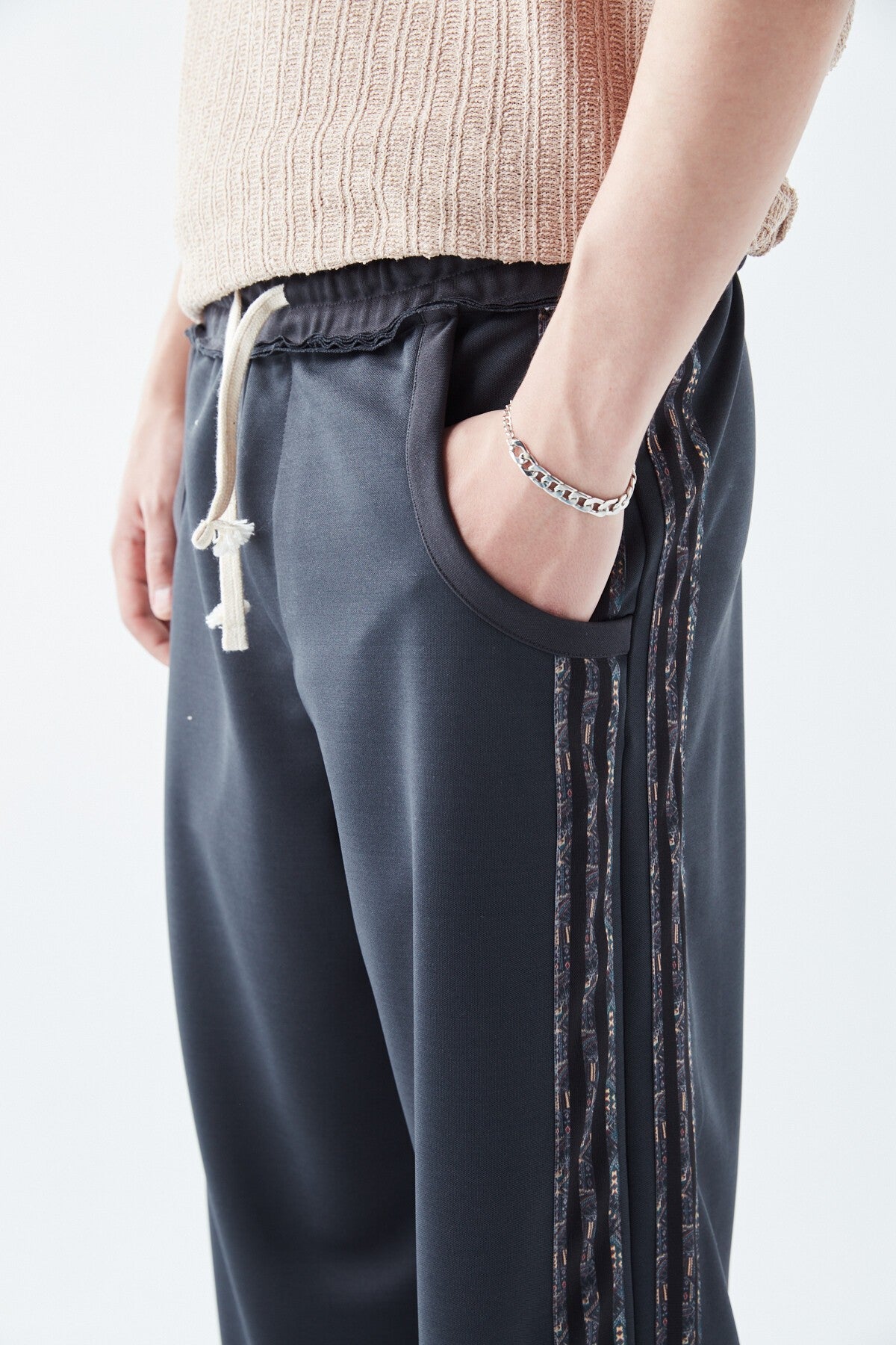 Şerit Detaylı Baggy Eşofman Altı