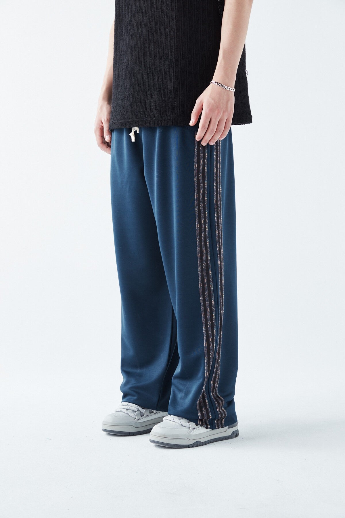 Şerit Detaylı Baggy Eşofman Altı