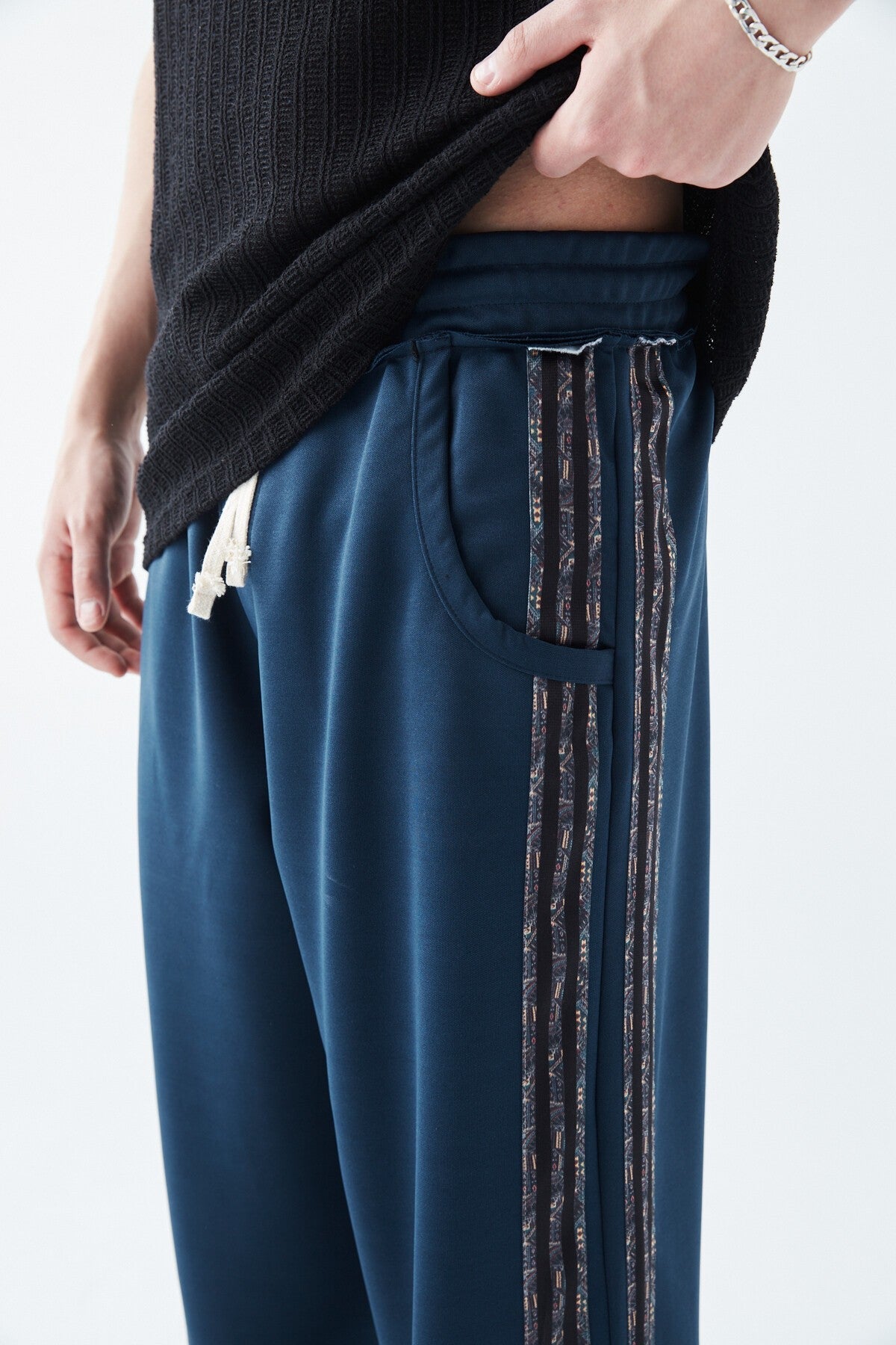 Şerit Detaylı Baggy Eşofman Altı