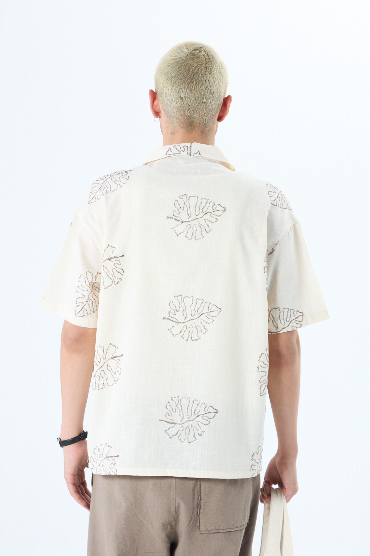 Nakış Detaylı Oversize Keten Gömlek