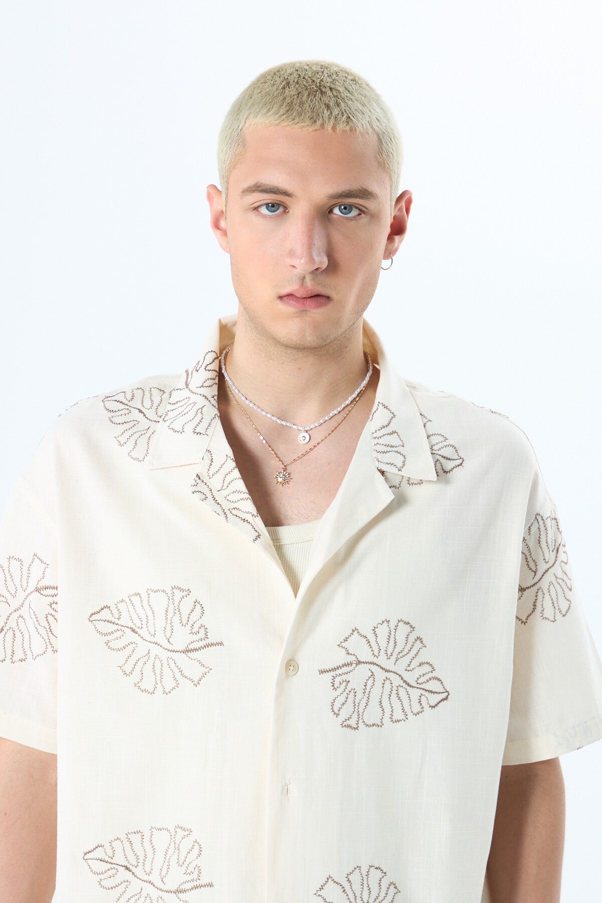 Nakış Detaylı Oversize Keten Gömlek