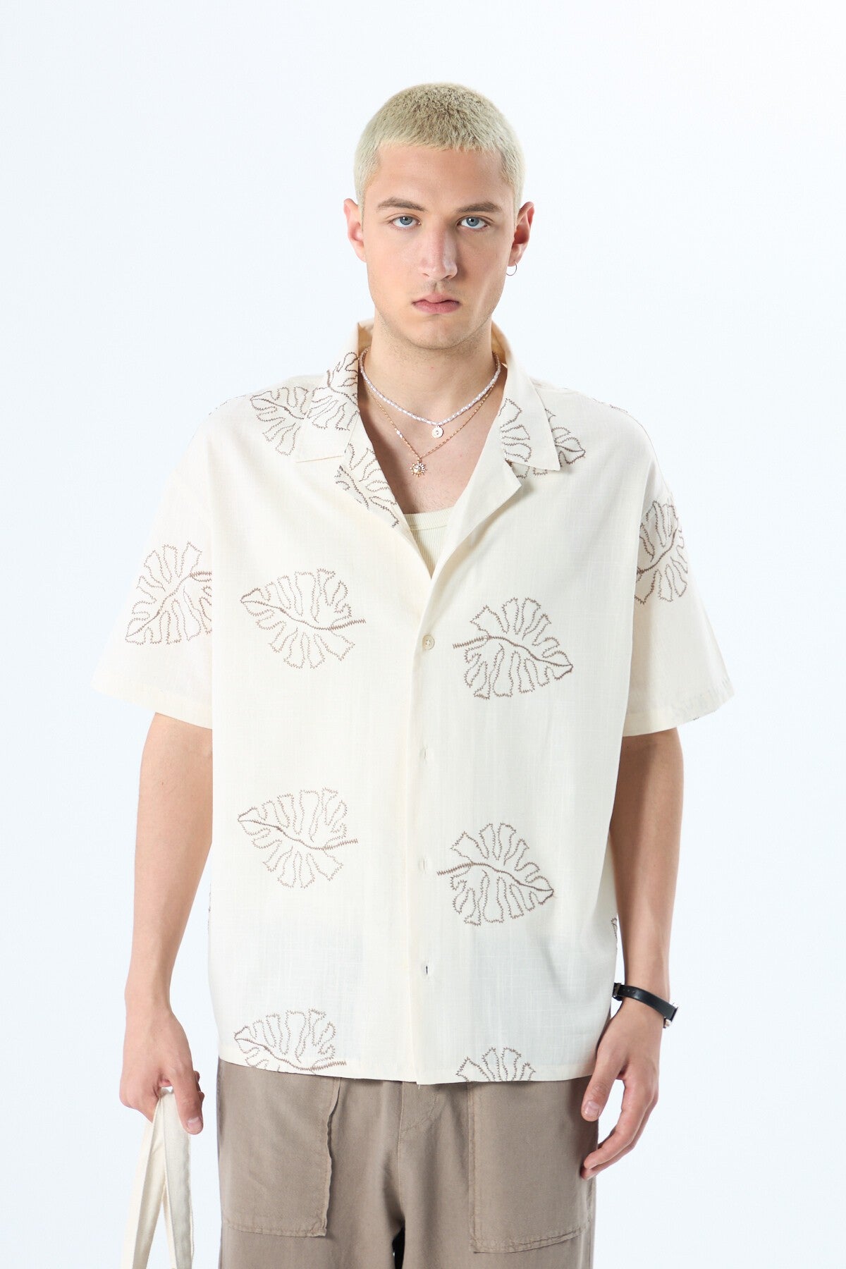 Nakış Detaylı Oversize Keten Gömlek