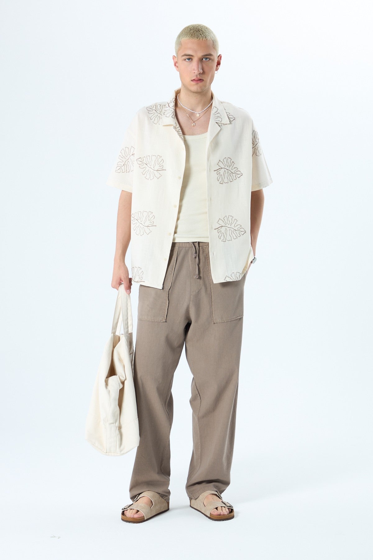 Nakış Detaylı Oversize Keten Gömlek