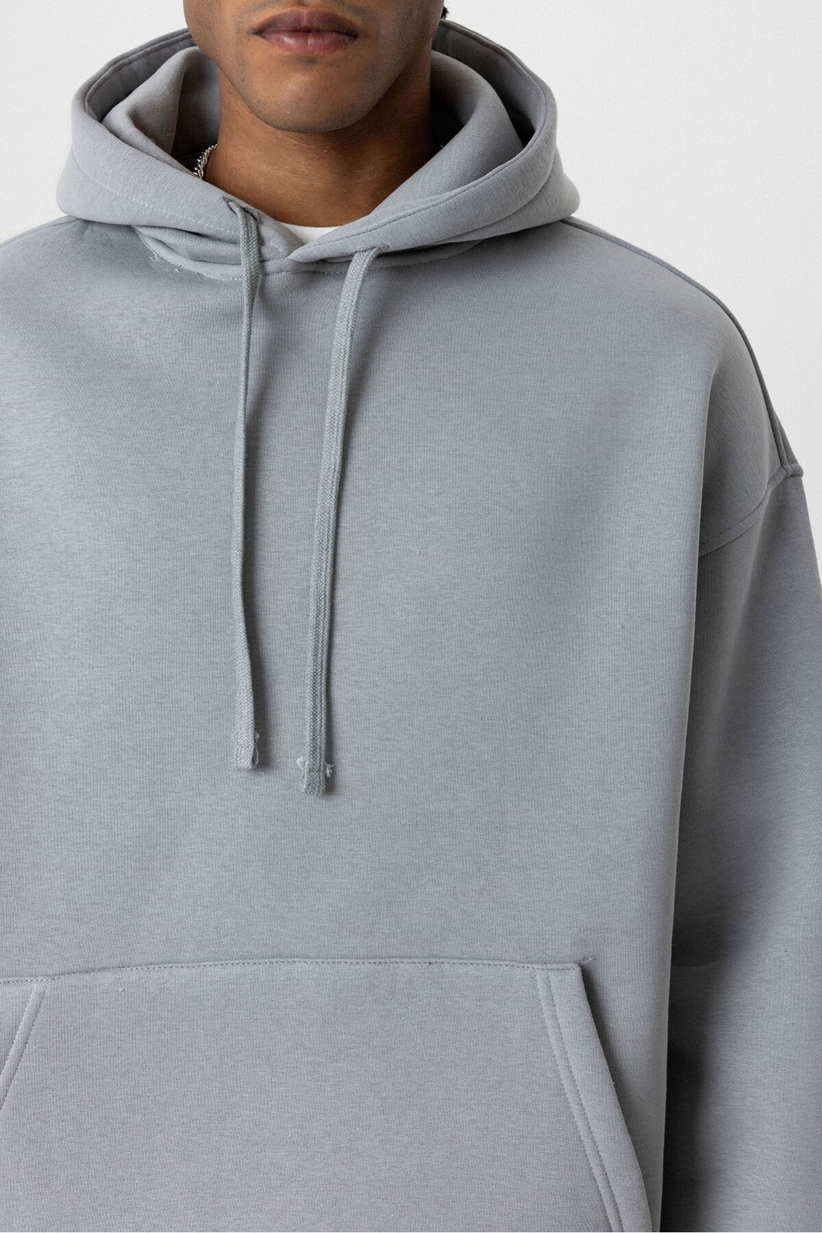 Basic Oversize Kapüşonlu Cep Detaylı Sweatshirt