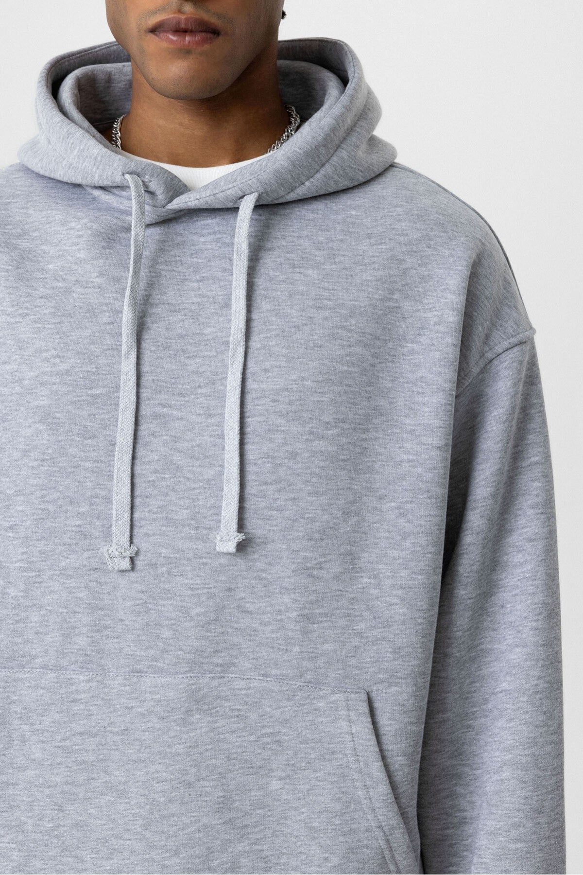 Basic Oversize Kapüşonlu Cep Detaylı Sweatshirt