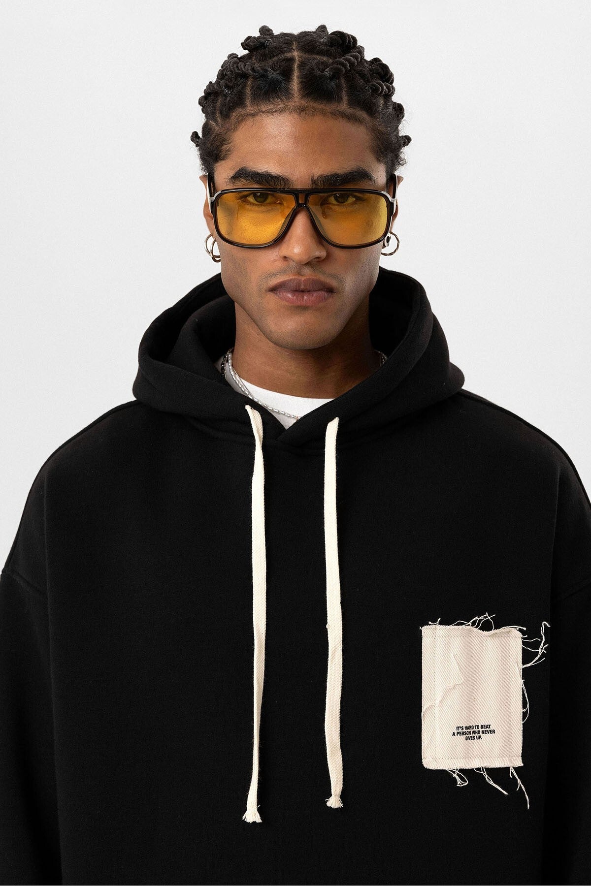 Etiket Detaylı Oversize Kapüşonlu Sweatshirt