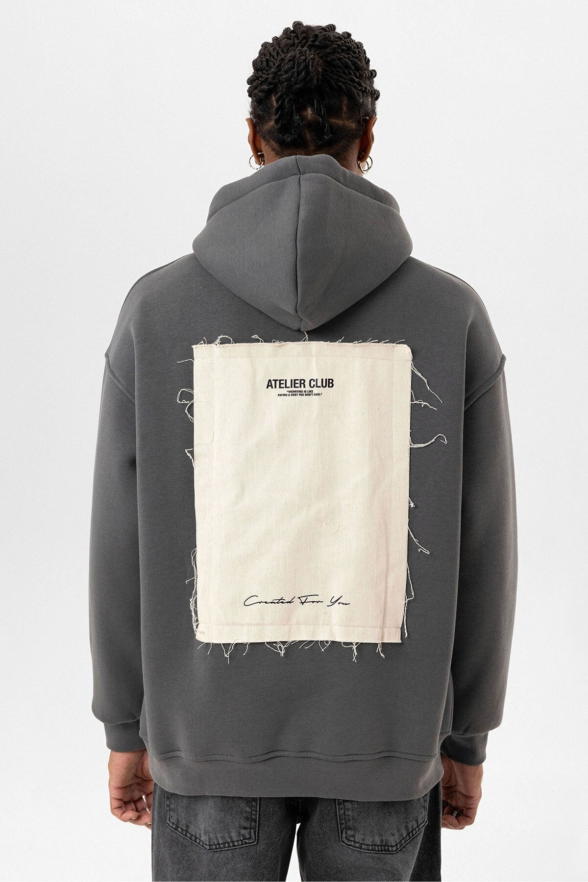Etiket Detaylı Oversize Kapüşonlu Sweatshirt
