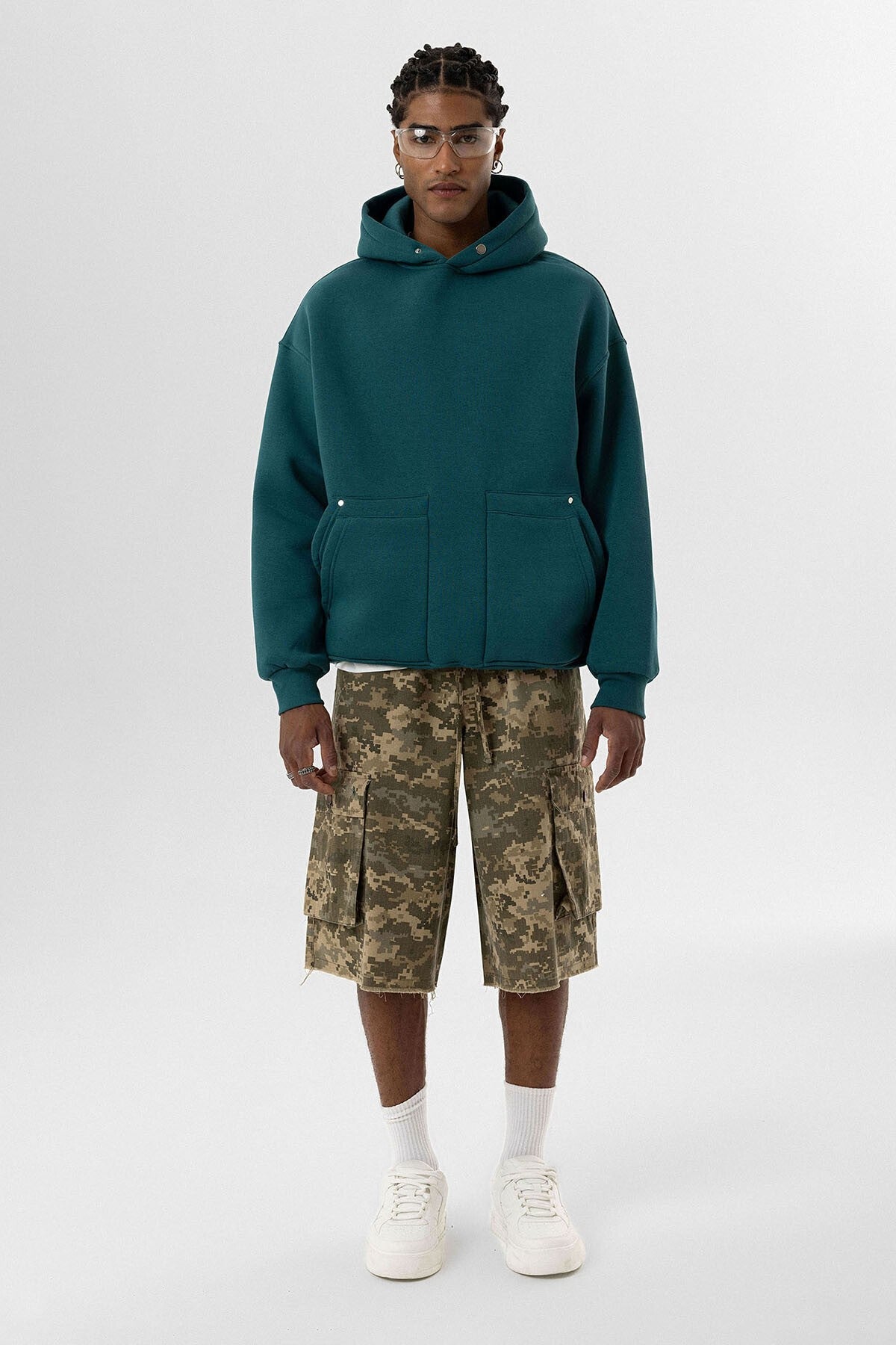 Cep Detaylı Kapüşonlu Oversize Sweatshirt