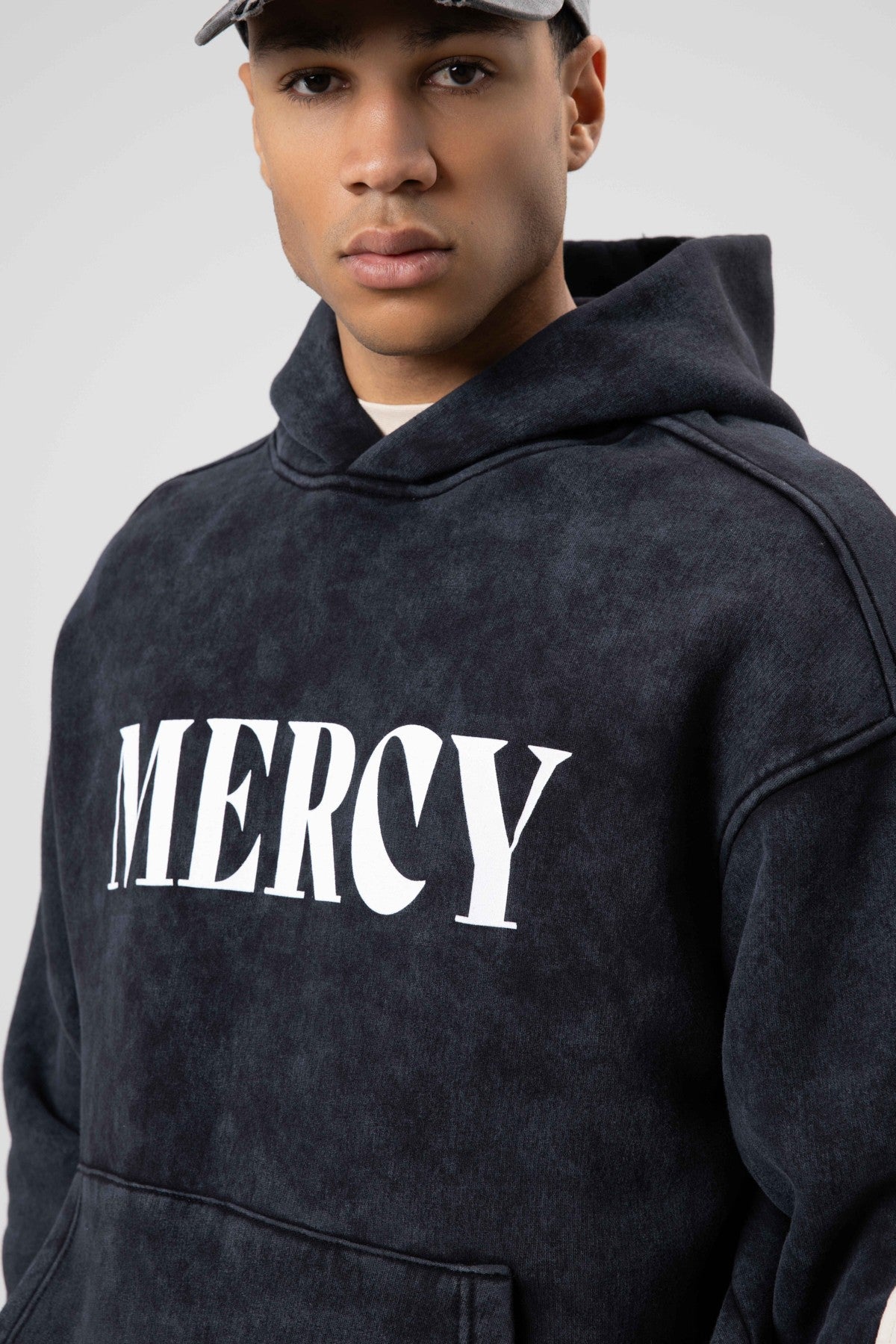 Kart Detaylı Yıkamalı Oversize Sweatshirt