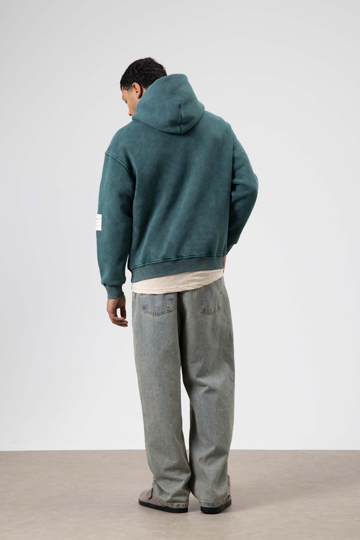 Kart Detaylı Yıkamalı Oversize Sweatshirt