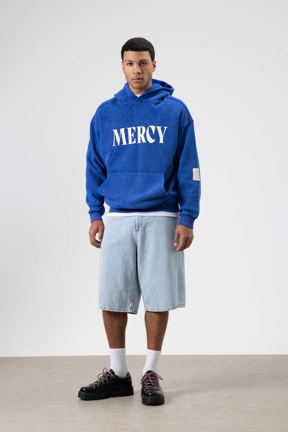 Kart Detaylı Yıkamalı Oversize Sweatshirt