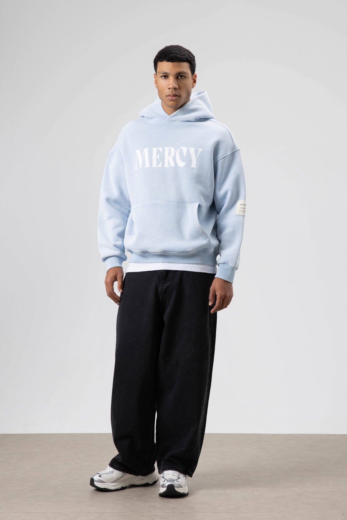 Kart Detaylı Yıkamalı Oversize Sweatshirt