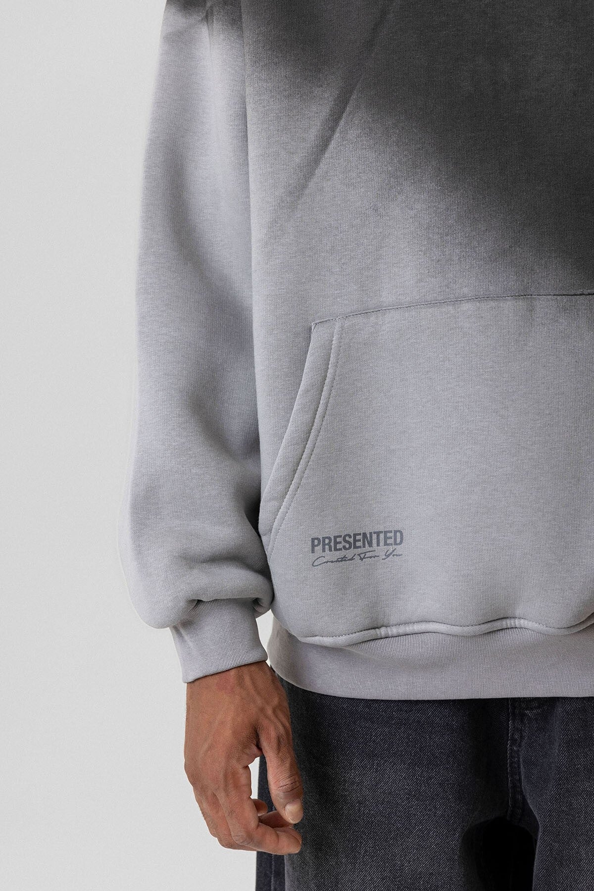 Renk Geçişli Oversize Kapüşonlu Sweatshirt