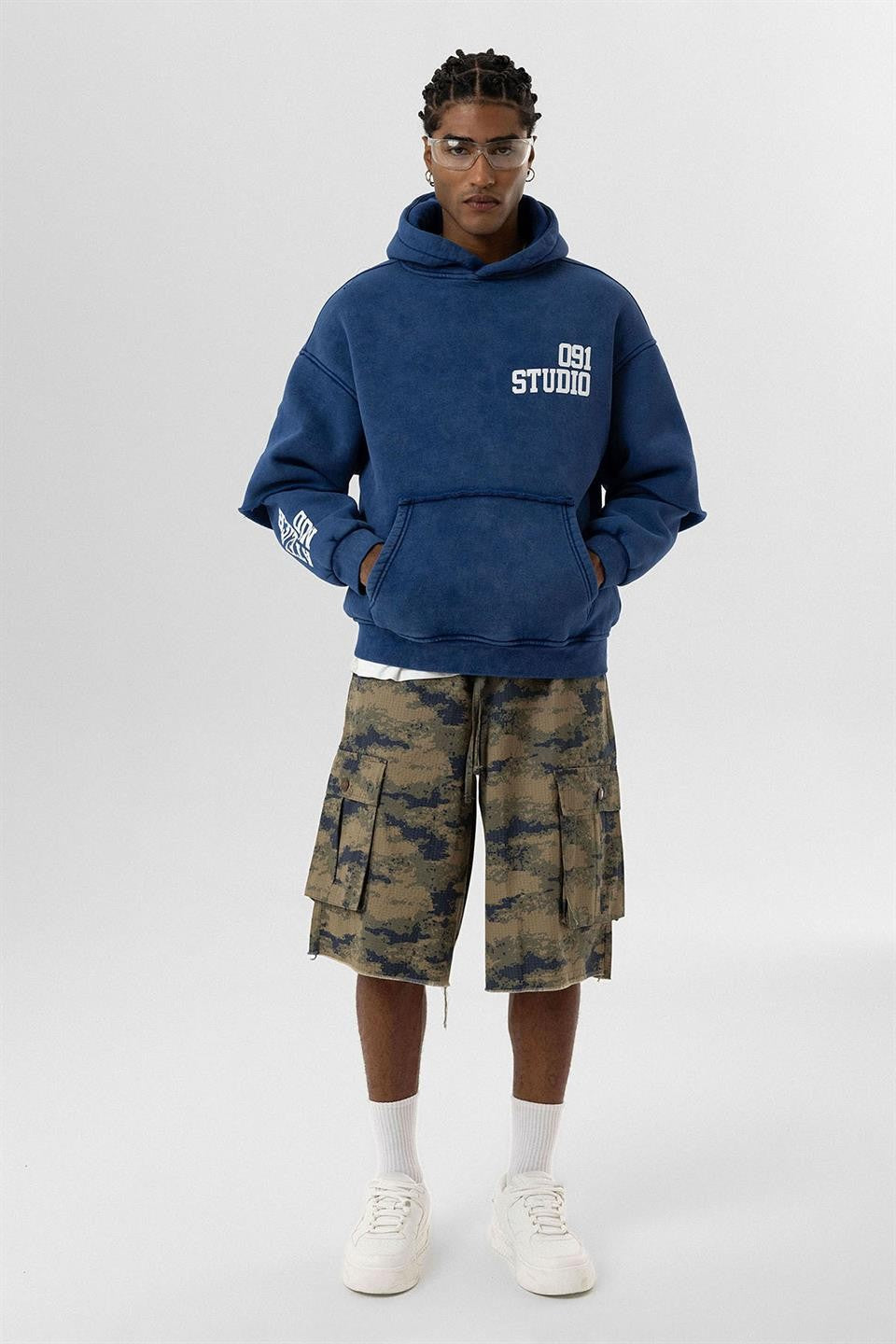 Yıkamalı Çift Kol Detaylı Kapüşonlu Oversize Sweatshirt