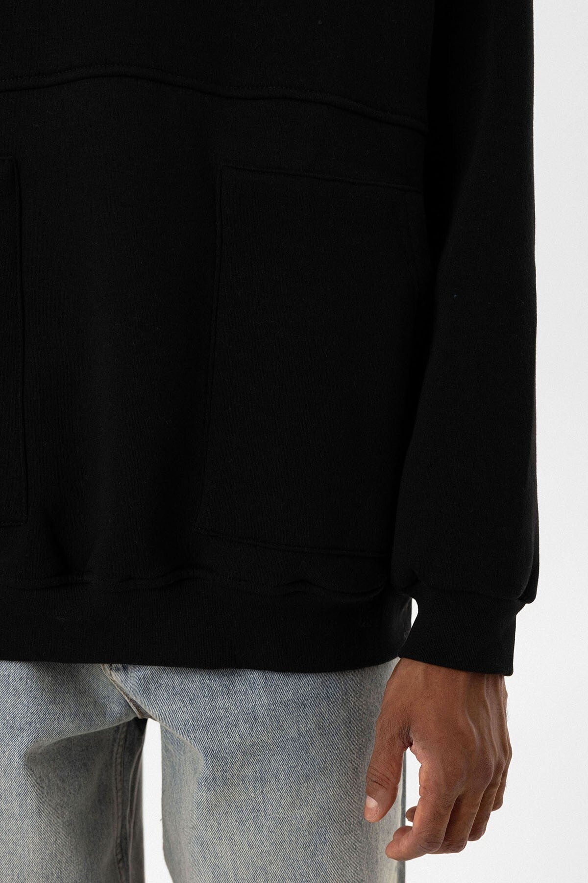 Çift Cep Fermuar Detaylı Kapüşonlu Sweatshirt