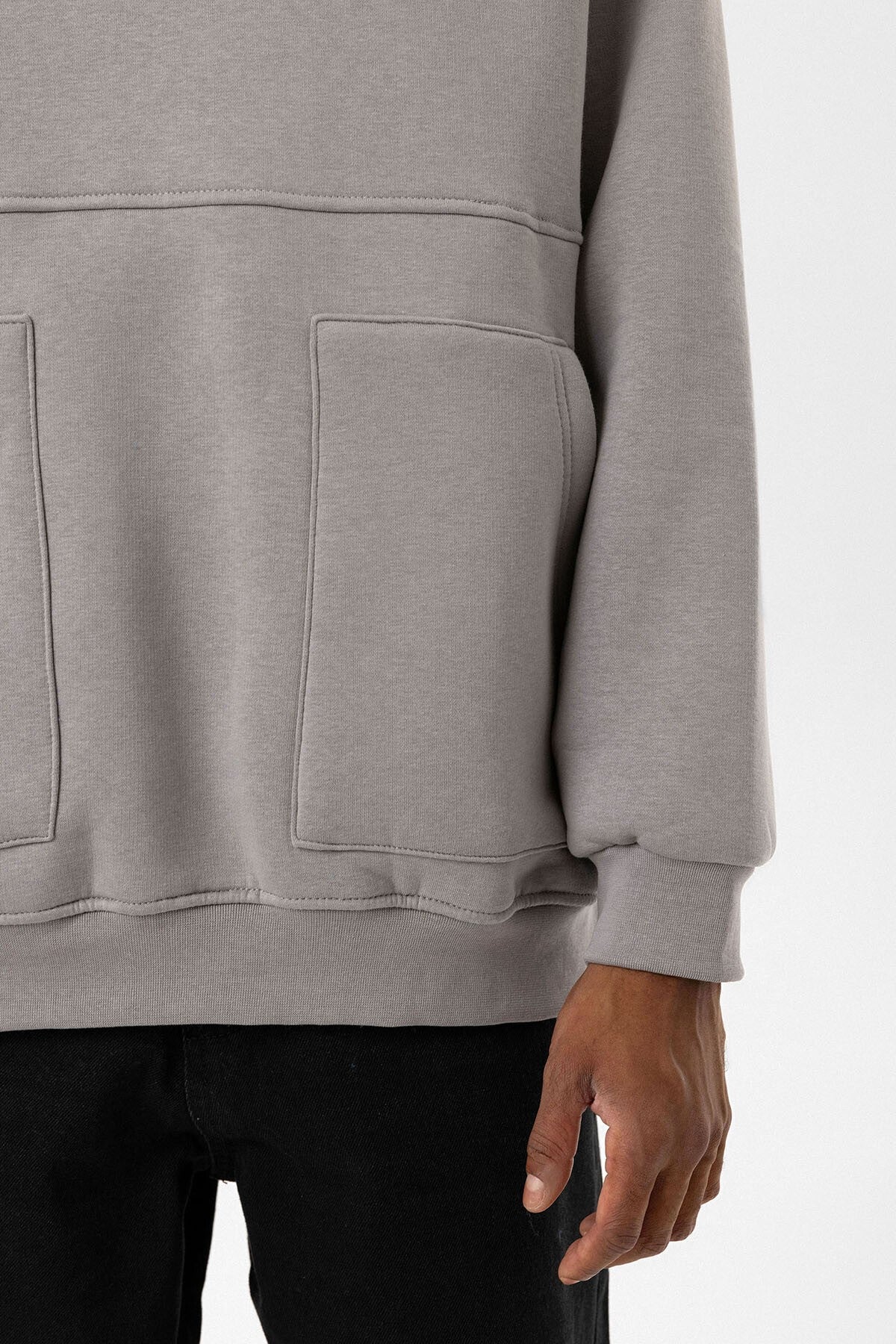 Çift Cep Fermuar Detaylı Kapüşonlu Sweatshirt