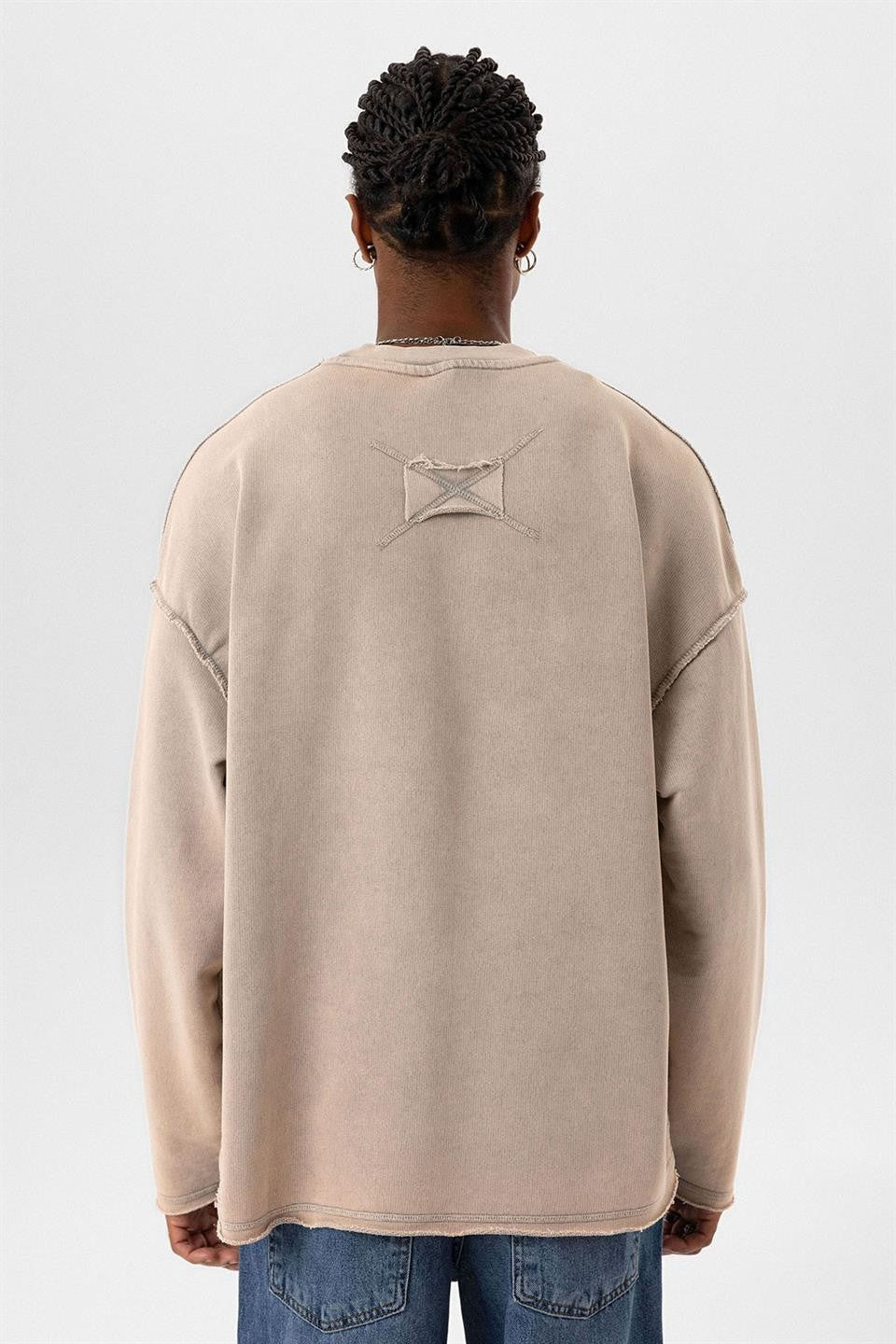 Yıkamalı Sırt Detaylı Oversize Sweatshirt