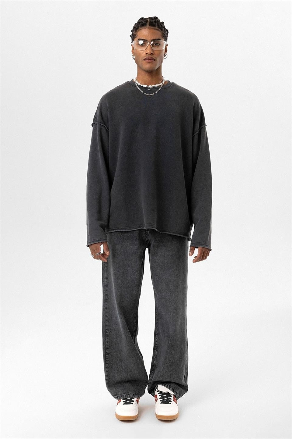 Yıkamalı Sırt Detaylı Oversize Sweatshirt