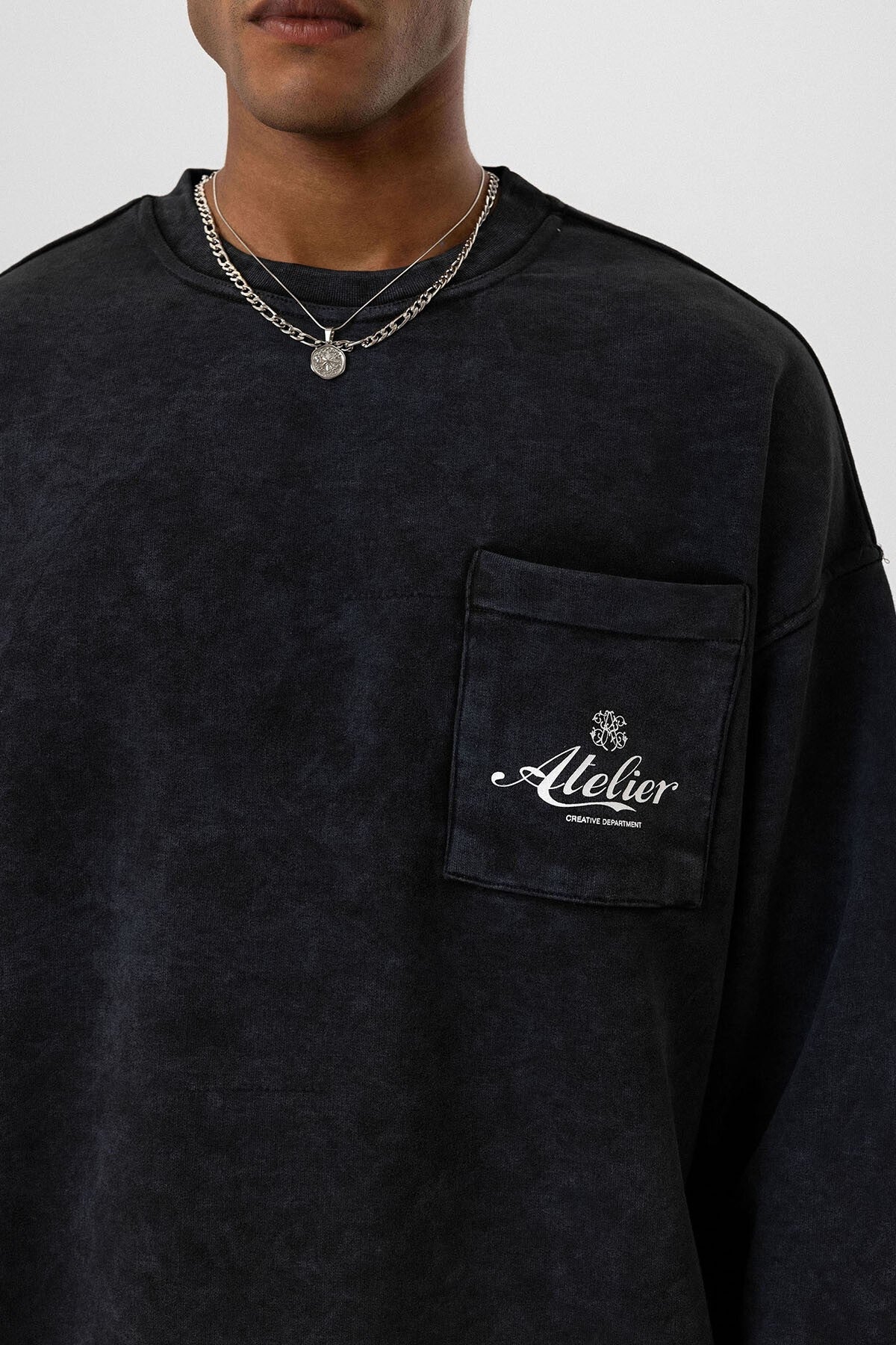 Yıkamalı Oversize Cep Detaylı Sweatshirt