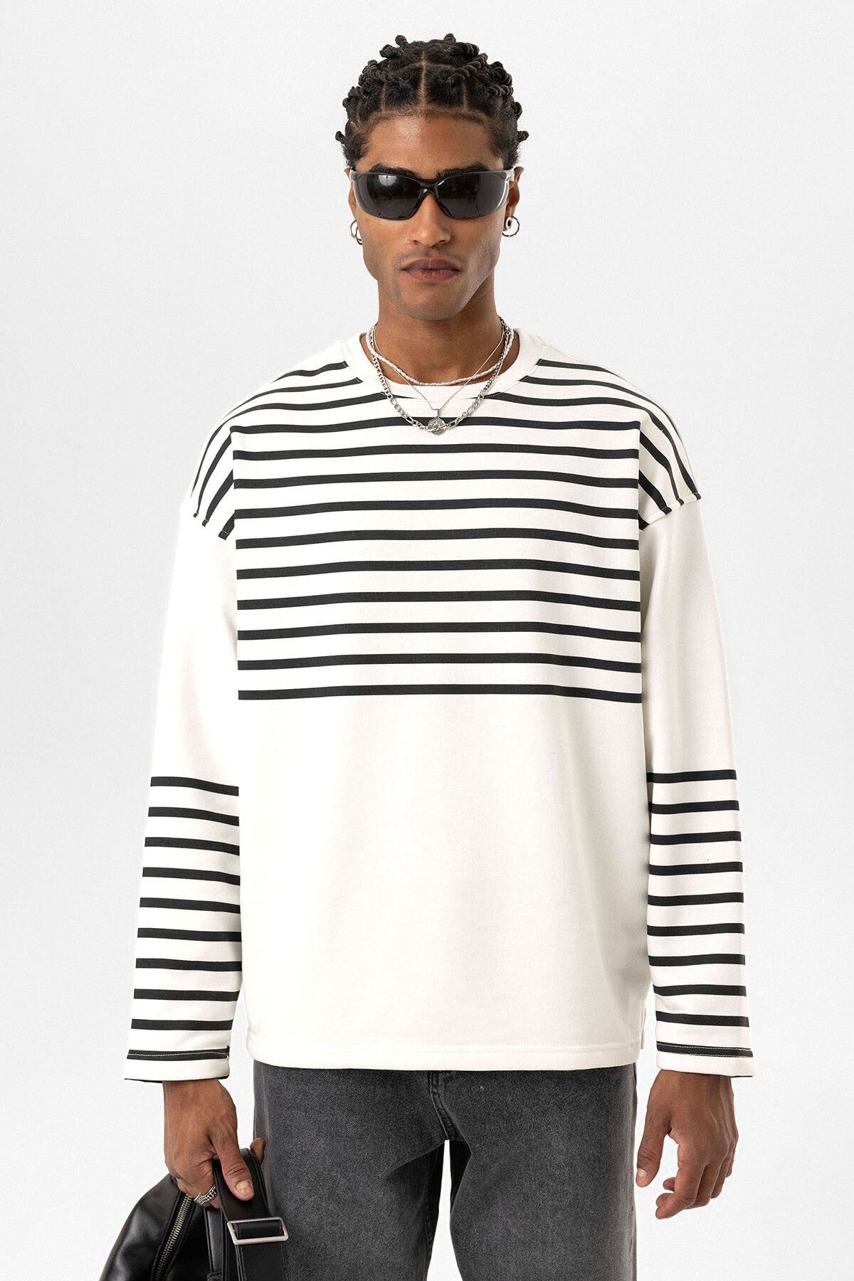 Çizgili Şerit Detaylı Oversize Sweatshirt
